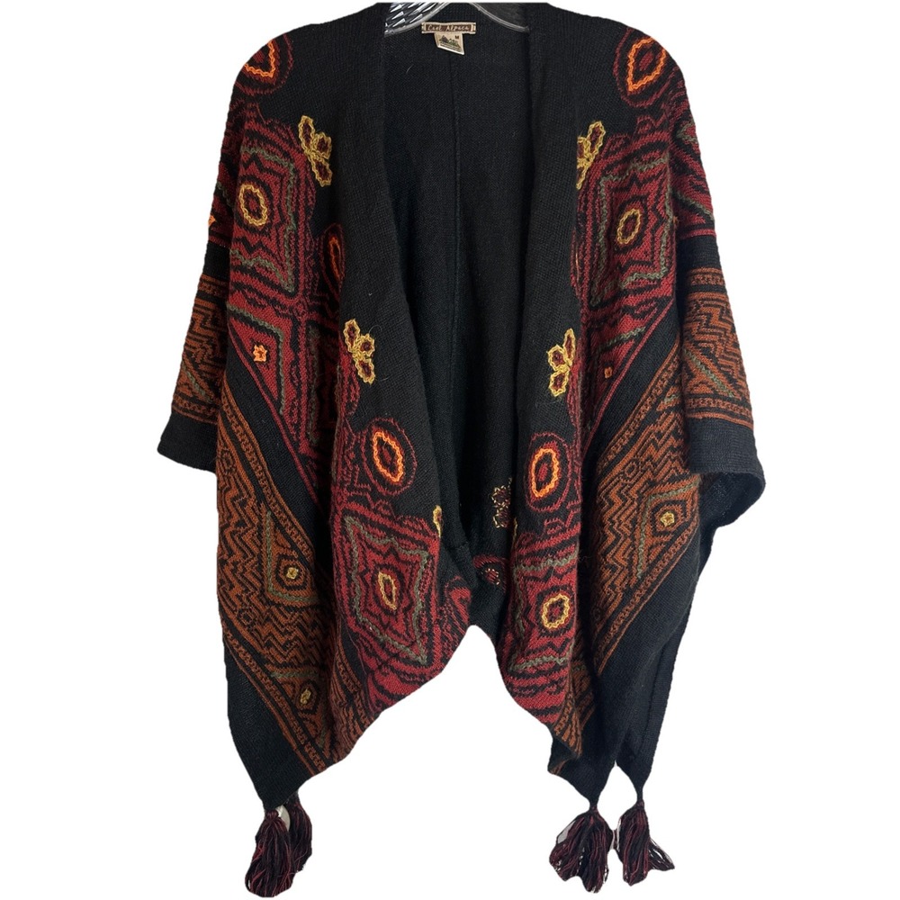 Lael‎ Alpaca Poncho Tribal Design Tassels Peru Medium